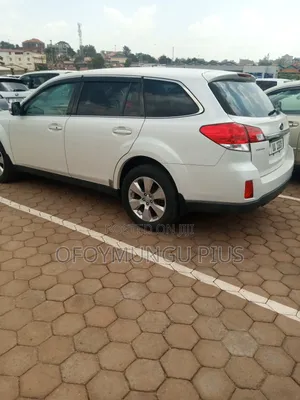 Subaru Outback 2011 White