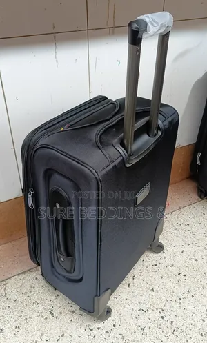 Executive Simple Suitcase