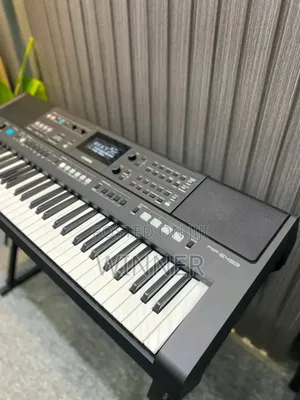 Yamaha Psr E483