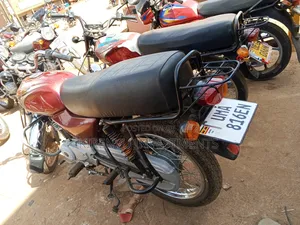 Bajaj Boxer 2024 Red