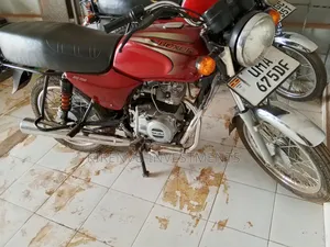 Bajaj Boxer 100 2021 Red