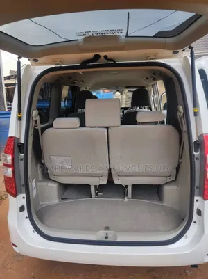 Noah Family Car Rent/Hire Self Drive Special Hire Tours 88g