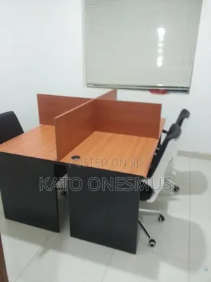 Workstation 4 Seater