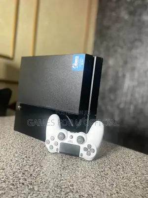 Ps4 Chipped Console 1 Pads *10 Games