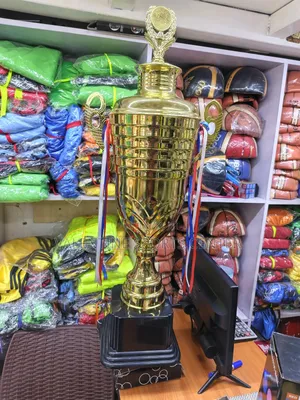 Lone Big Size Trophy Gold Original Material