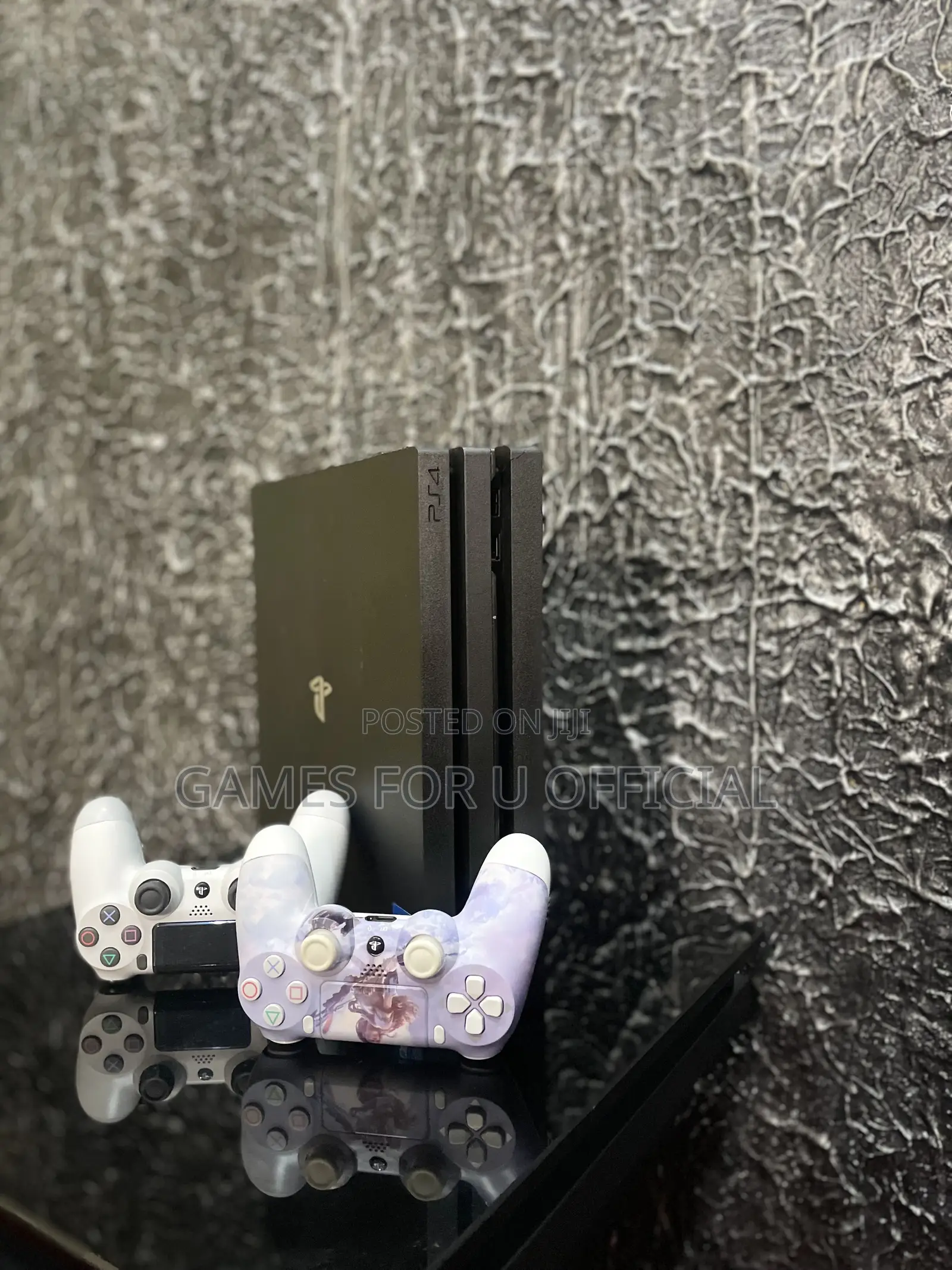 Ps4 Pro Console 2 Pads Custom Chipped With 19 Games