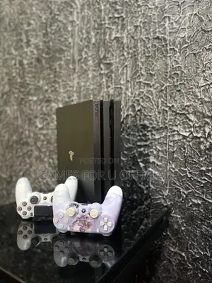 Ps4 Pro Console 2 Pads Custom Chipped With 19 Games