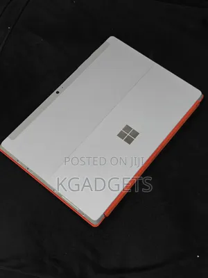Laptop Microsoft Surface 2 4GB Intel Atom SSD 128GB