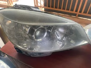 Mercedes Benz W204 C200 Headlight