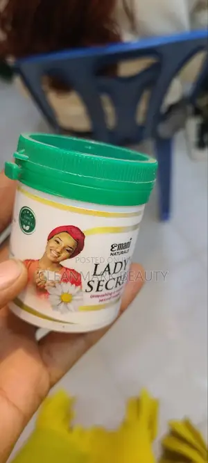 Lady's Secret (Water Secretion)