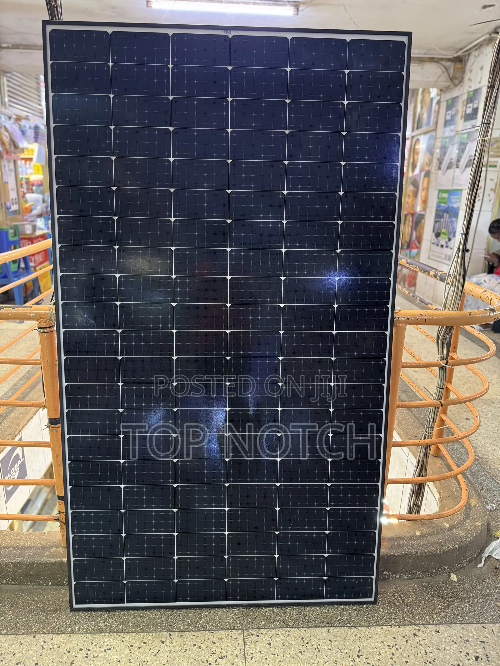 375watts Monocrystaline Solar Panel