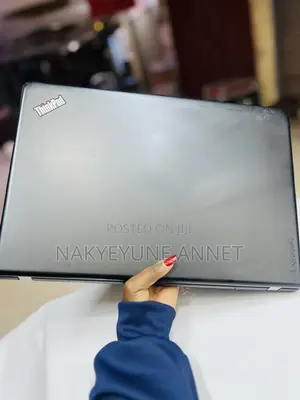 Laptop Lenovo ThinkPad E570 4GB Intel Core I5 HDD 500GB