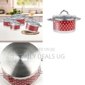 Set of Stainless Steel Induction Saucepan With Glass Lids and Handles