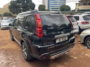 Nissan X-Trail 2010 Black