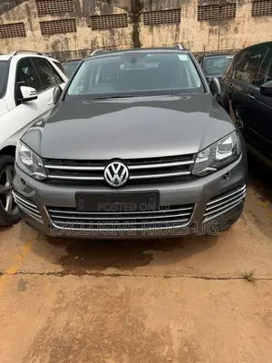 Volkswagen Touareg 2014 Gray