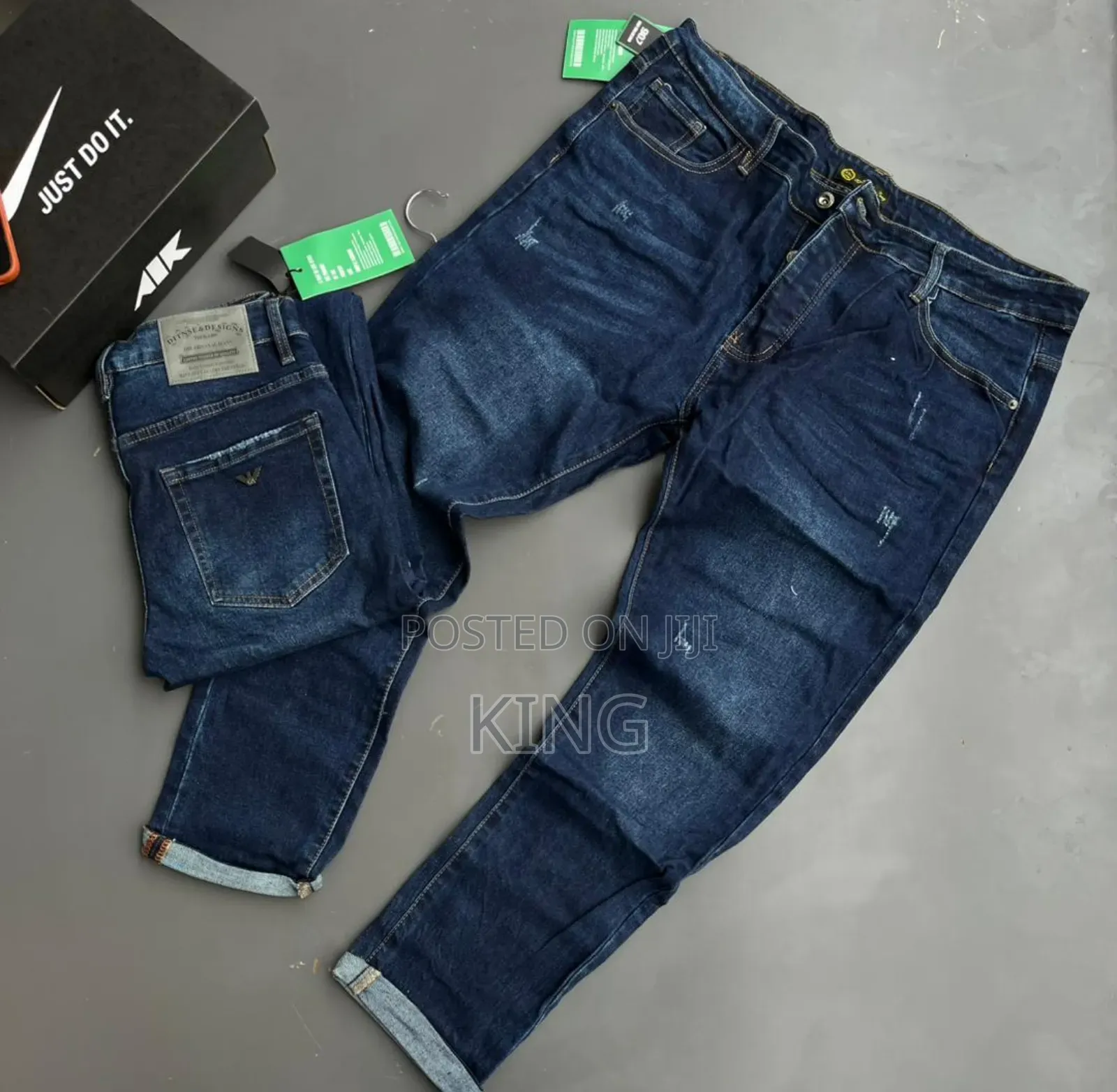 Dsquared2 Men's Blue Denim Jeans.