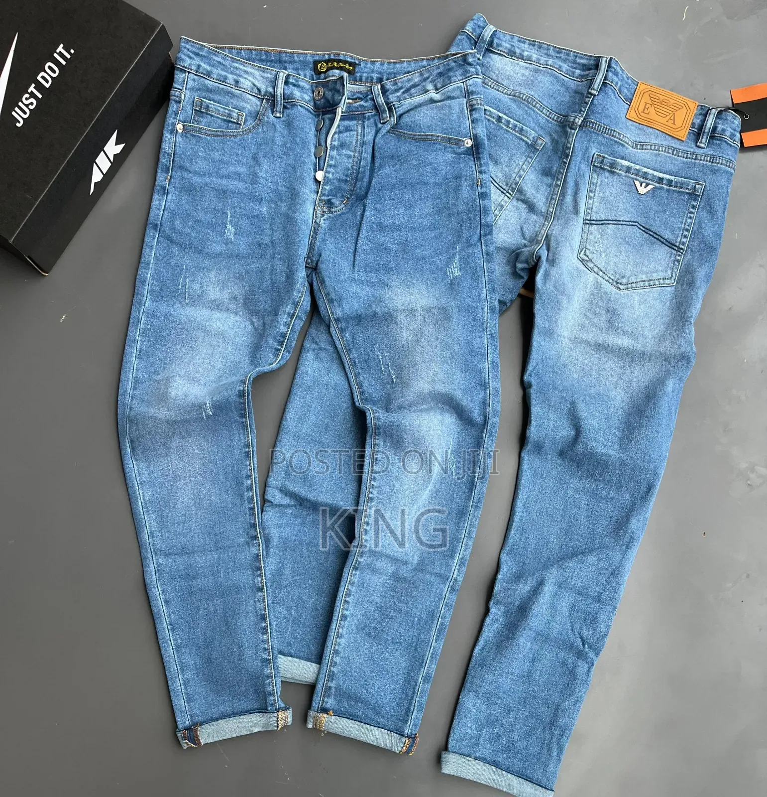 Dsquared2 Men's Blue Denim Jeans.