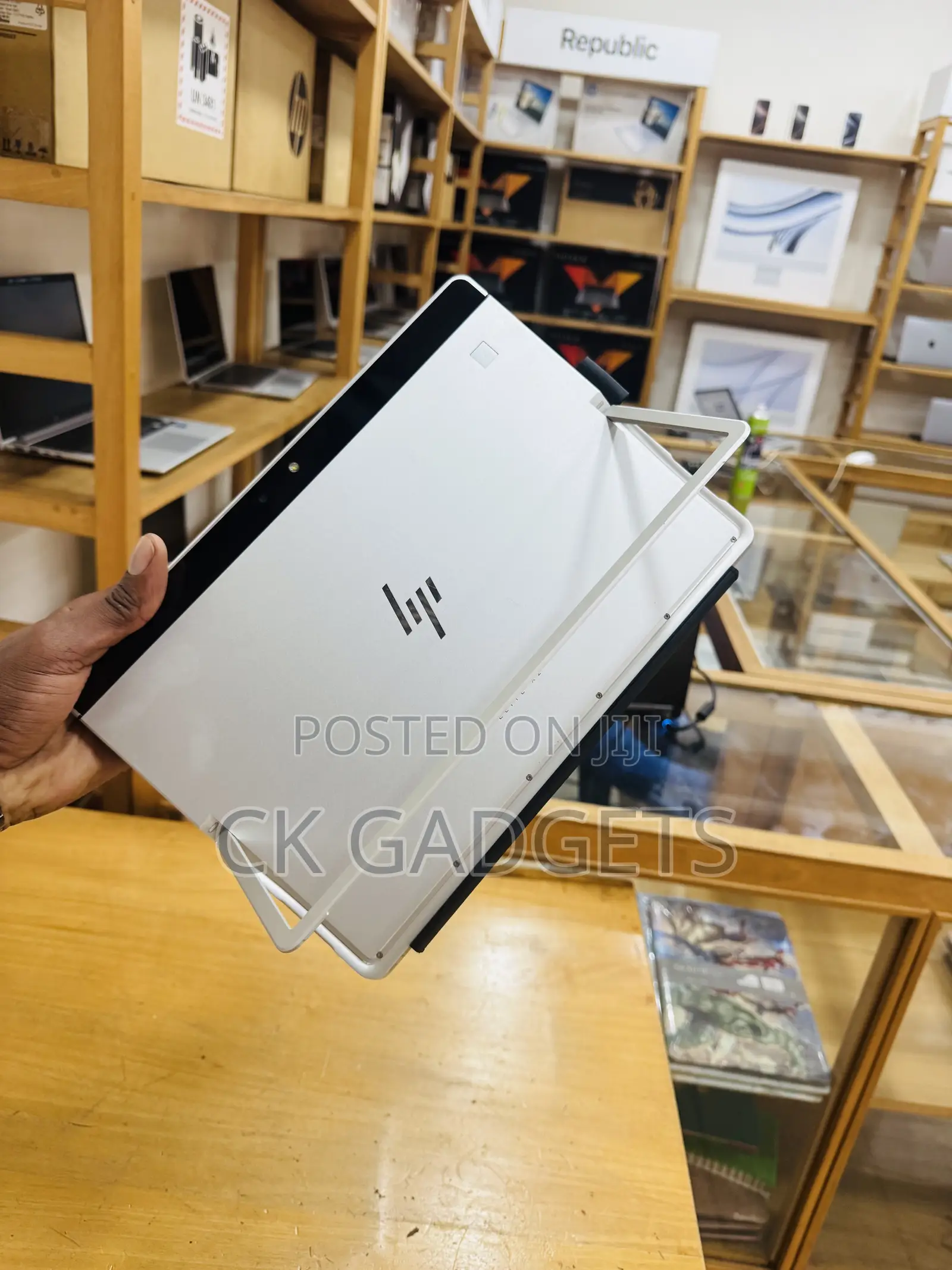 New Laptop HP Elite X2 1013 G3 8GB Intel Core I5 SSD 256GB