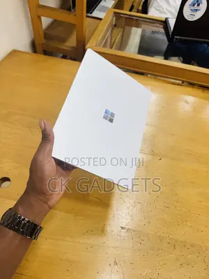 New Laptop Microsoft Surface Go 4 8GB Intel Core I5 SSD 256GB