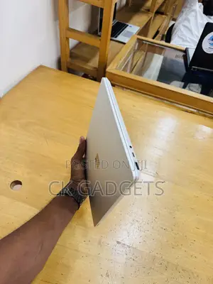 New Laptop Microsoft Surface Go 4 8GB Intel Core I5 SSD 256GB