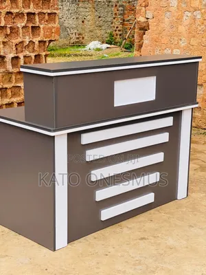 Recaption Desk