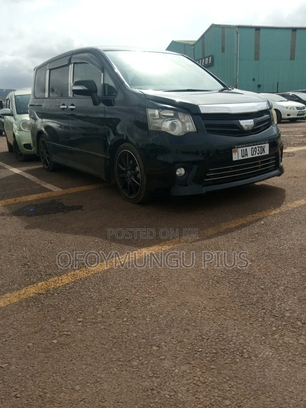 Toyota Noah 2011 Black