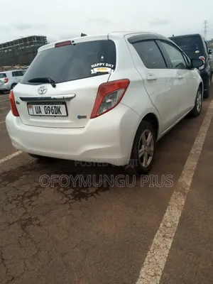 Toyota Vitz 2011 Orange