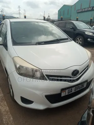 Toyota Vitz 2011 Orange