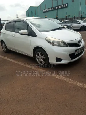 Toyota Vitz 2011 Orange