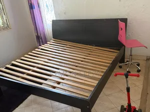 6*6 Wooden Bed