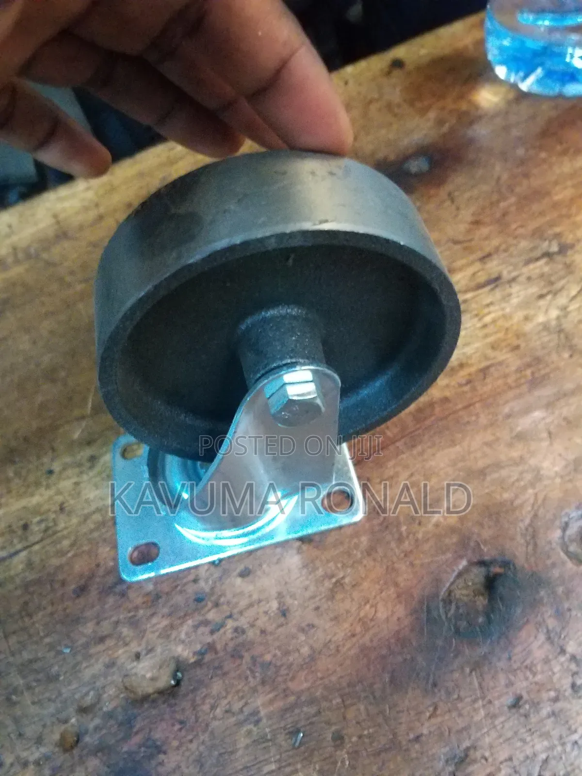 Metallic Caster 4"