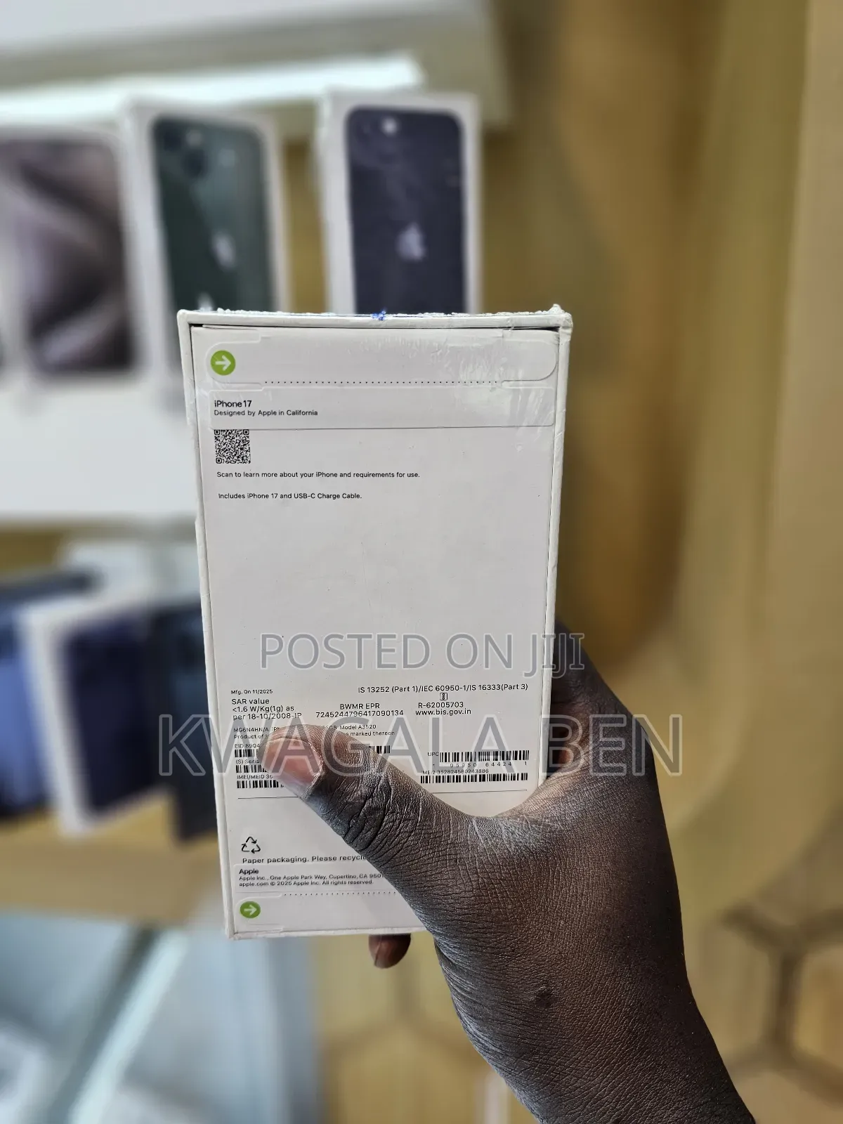 New Apple iPhone 17 256 GB Green