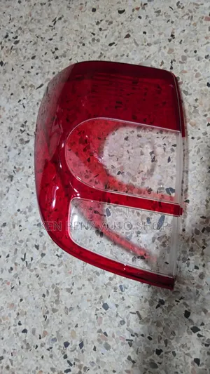 Toyota Ist 2008 - 2012 Taillamp Glass/ Lens