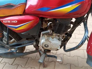 Bajaj Boxer 125 2020 Red