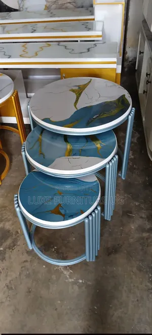 Round Marble Tables
