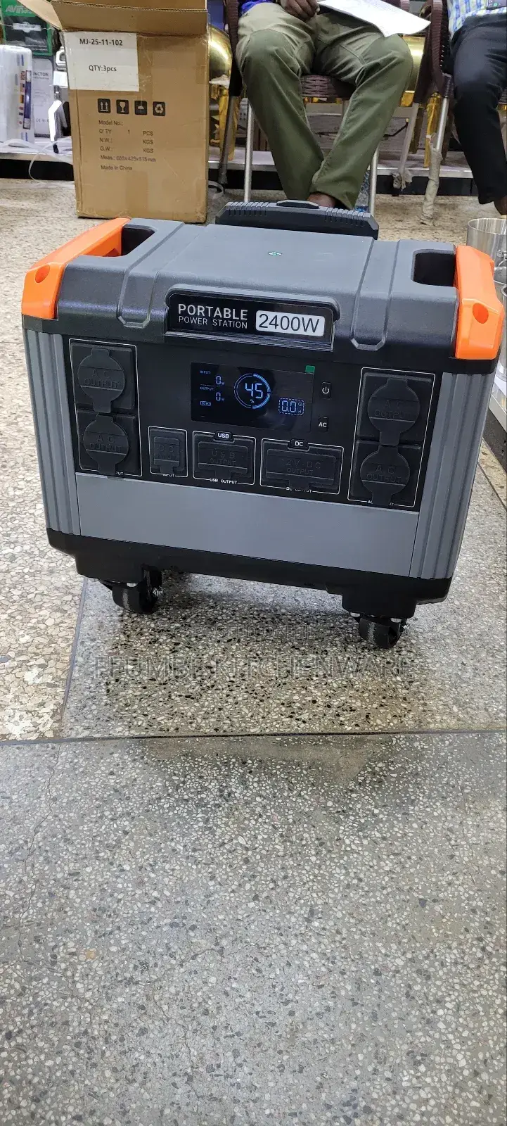 Power Station 2400 Watts