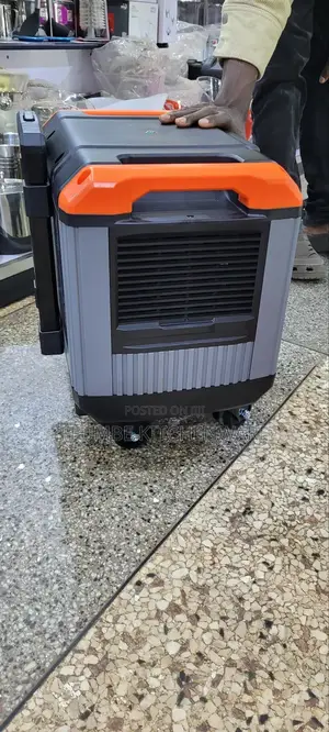 Power Station 2400 Watts