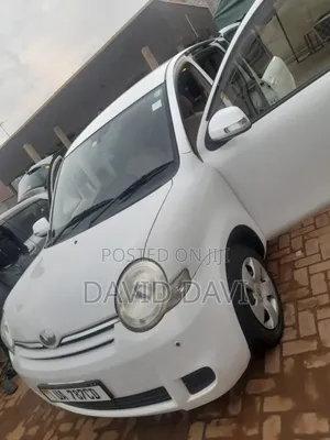 Toyota Sienta 2014 White
