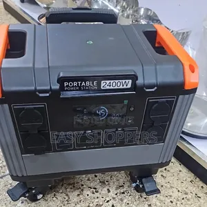 Portable Power Station With a 2400w Inverter.