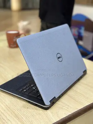 New Laptop Dell Latitude 7440 4GB Intel Core I5 HDD 250GB