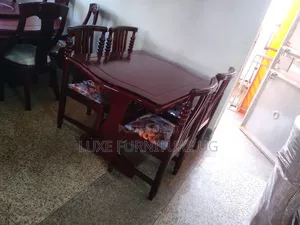 4seater Dinning Table Hard Wood