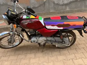 Bajaj Boxer 100 2021 Red