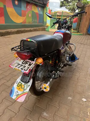 Bajaj Boxer 100 2023 Red