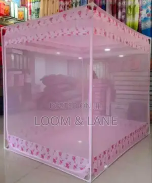 Free-Standing, Box-Style Mosquito Net