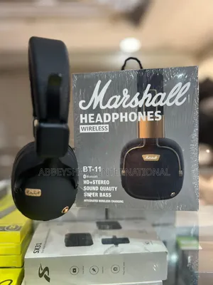 Marshall Major v Wireless Headphones.