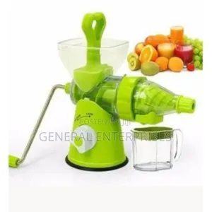 Manual Fruit and Vegetable Juicer.