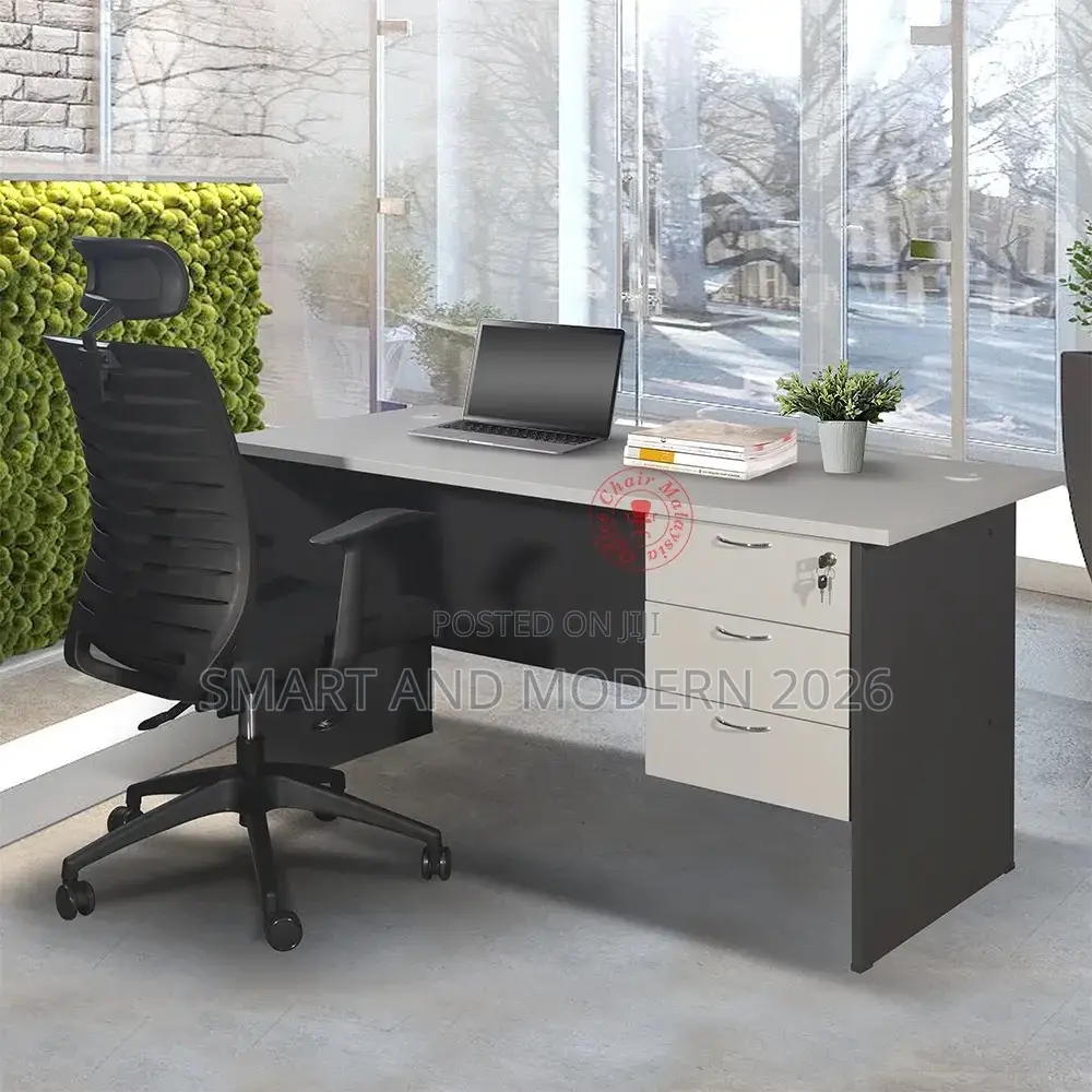 Office Desk/Wooden Study Table/Workstation/Office Tables 40 Chairs