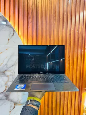 Laptop Dell XPS 13 7390 16GB Intel Core I7 SSD 256GB