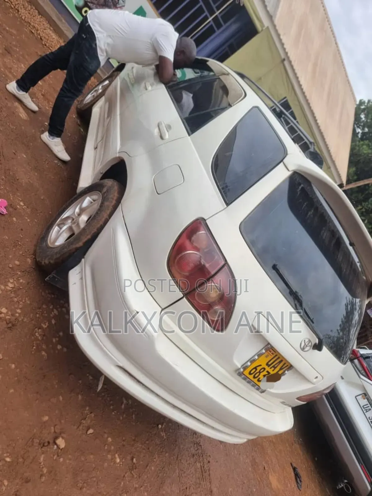 Toyota Harrier 1999 White