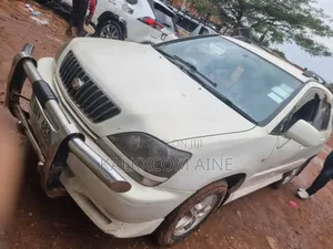 Toyota Harrier 1999 White
